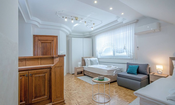 Sveti Ilija Maison | Renovated Holiday Home: Big Parking, Child & Pet-Friendly, Close to Highway Exit