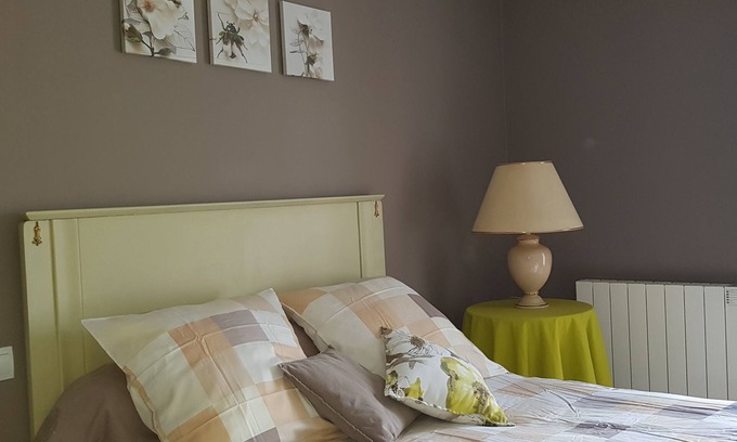 Thillot Cottage | Maison rénovée, tout confort avec baignoire balnéo, baby-foot, ping pong