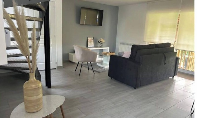 Digoin Maison | Maison rénovée avec terrasse couverte et jardin clos