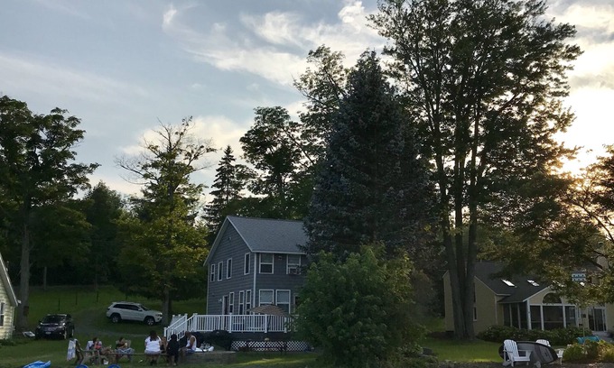 Skaneateles Cottage | A orillas del lago Level (sin escalones) West Shore - 5 min to Village