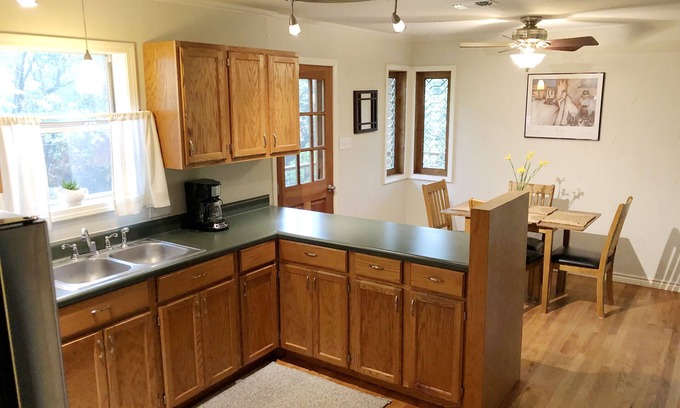 Allandale Maison | Renovated Midtown Guest House: Private + Spacious