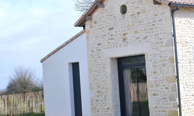 Mornac-sur-Seudre Maison | maison particulière rénovée avec terrasse et abri jardin a 10 mn des plages