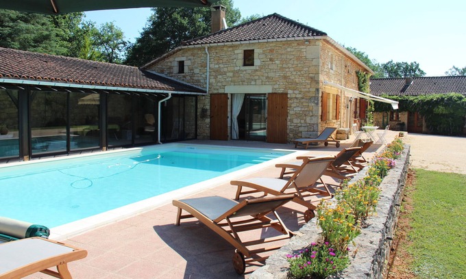 Montcabrier Maison | Maison en pierre rénovée avec piscine, calme en pleine nature, climatisée, wifi