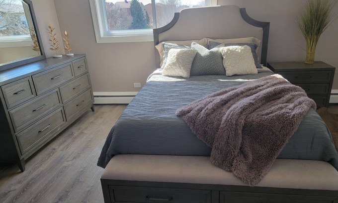 Orland Park Copropriété | Renovated, with updated appliances and fully furnished with brand new furniture