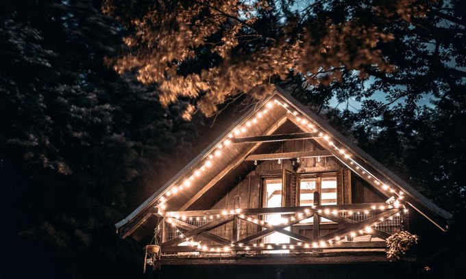 Petrovaradin Chalet De Ski | Rent a Forest, Cabin Hidden in the Fruška gora