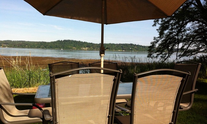 South Colby Maison | Louez un moment d'histoire dans la maison Belle Baldwin de Fern Cove Nature Preserve