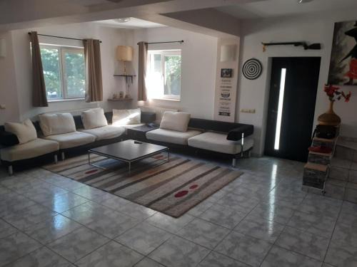 Fagaras Maison | Rent a room Bruno