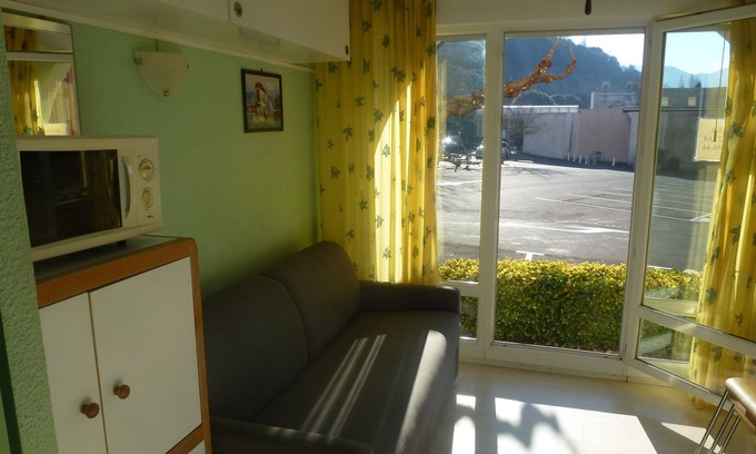 Lamalou-les-Bains Appartement | rental apartment studio cure lamalou les bains trainee vacancy