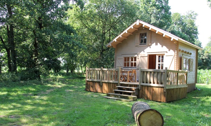 Varzay Chalet De Ski | Location Chalet de 20m² dans les bois