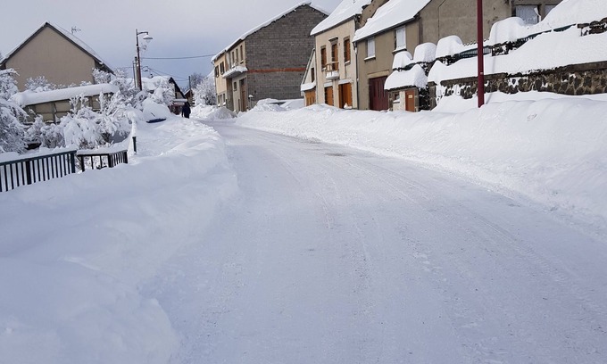 Picherande Chalet De Ski | Rental Picherande Family of 4 people