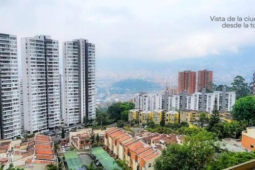 Buenos Aires Appartement | RentalsOP AN01 Apto cerca al lleras con balcon y piscina climatizada, cerca a provenza, ubicado min del aeropuerto