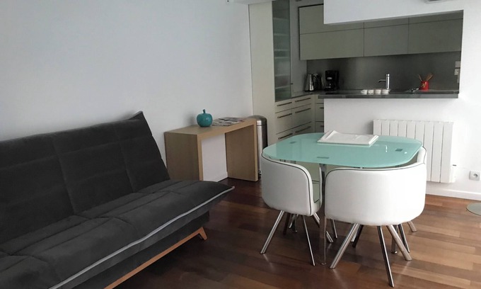 Perpignan Appartement | Rented T2 independent shared pool at home Near beaches.