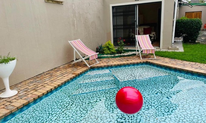 King William's Town Maison | Repose Guest house!
