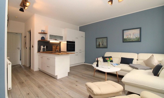 Wischuer Appartement | Res. Wischuer WE 15: modern and spacious 2-room apartment with conservatory