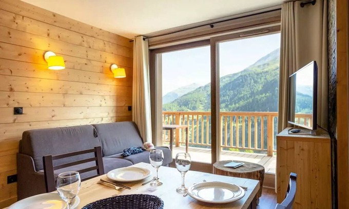 Les Boisses Appartement | Residence Club MMV L'Altaviva* - 4 Rooms 8 people Premium