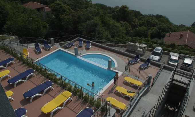 Oggebbio Appartement | Residence Il Vigneto Due Two-room apartment Bilo 2+2 for 4 persons