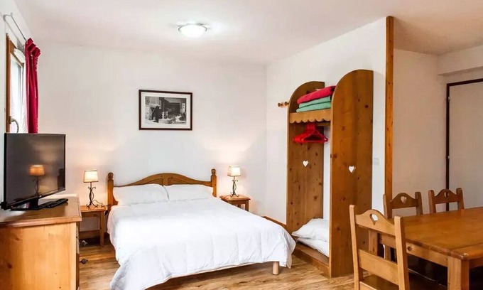 Besse-et-Saint-Anastaise Appartement | Studio 4/6 Personnes