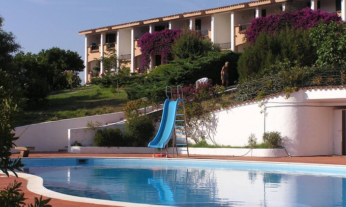 Baja Sardinia Appartement | Residence Pinnetta - appartement 4 places avec piscine et WiFi gratuits