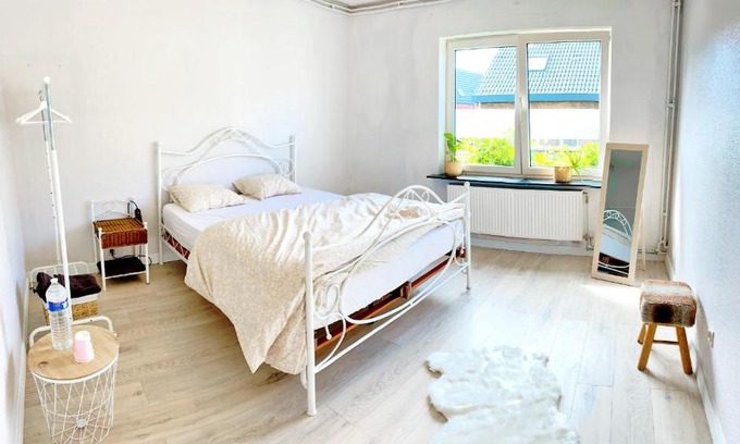 Meulestede Maison | Residence Stay Eva Upstairs Brunch Café