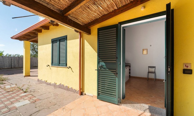 Masainas Maison | Résidence Sulcis 4 avec vue sur les montagnes, terrasse partagée & A/C