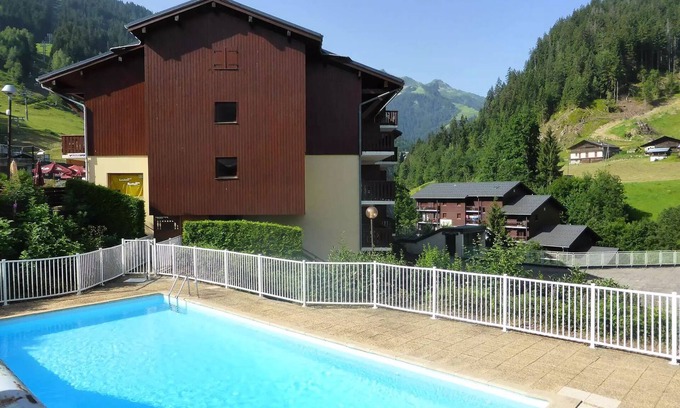 Areches Appartement | Appartement 4 à 6 personnes au coeur de village, prox. remontées mécaniques
