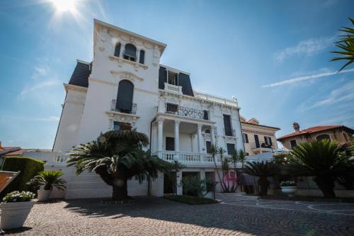 Loano Appartement | Residence Villa Chiara