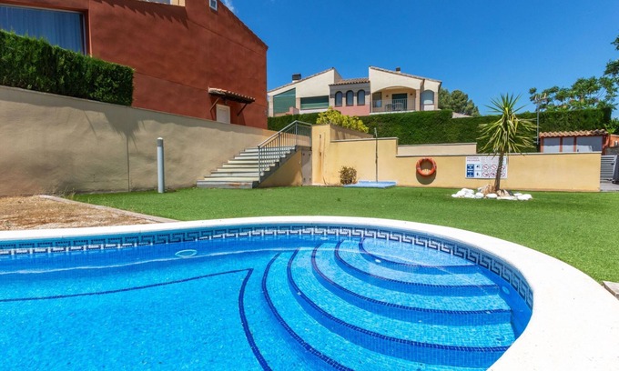 Bonmont Terres Noves Maison | Residencial Blau by Interhome