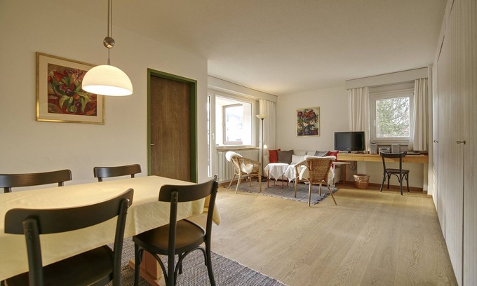 Sils-Maria Appartement | Residenza Lagrev - 2 room flat - No. 002 - Type 21A - Raised ground floor - S/W