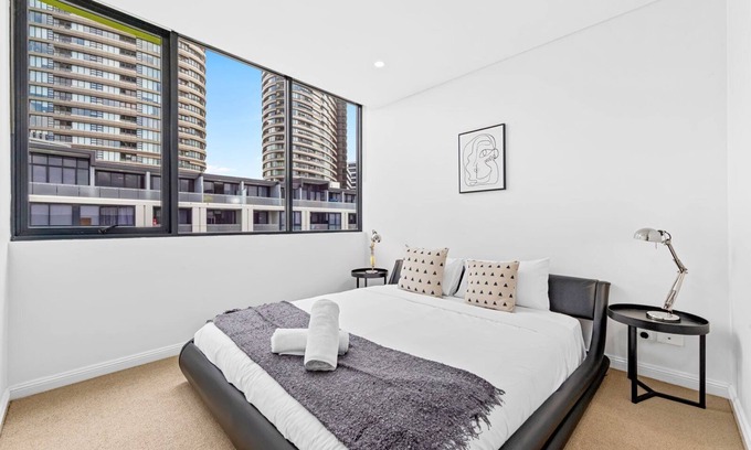 Sydney Olympic Park Appartement | Resort facilities on-site 4 bedroom Apartment Olympic Park