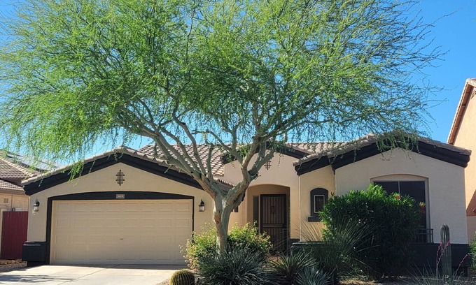 Tramonto Maison | Resort Living at Your Own Desert Retreat - Beautiful, Newly Updated Home.