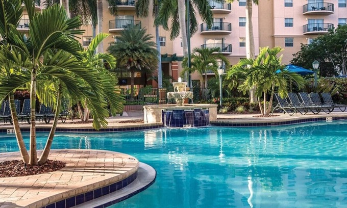 Survey Creek Station Balnéaire | Resort Managed 2 BR -Sleeps 8 at Wyndham Palm Aire - Pools, Free Beach Shuttle!