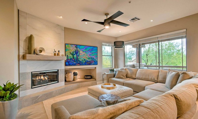 Central Scottsdale Copropriété | Resort Perks & Private Balcony: Scottsdale Condo!