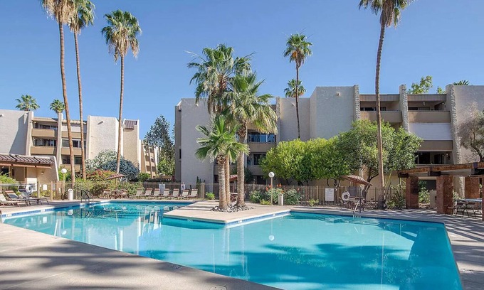 South Scottsdale Copropriété | Luxury Resort-Style Living in Old Town Scottsdale