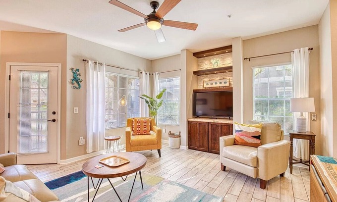 Oro Valley Copropriété | Resort-style Oro Valley ground floor condo with Pool