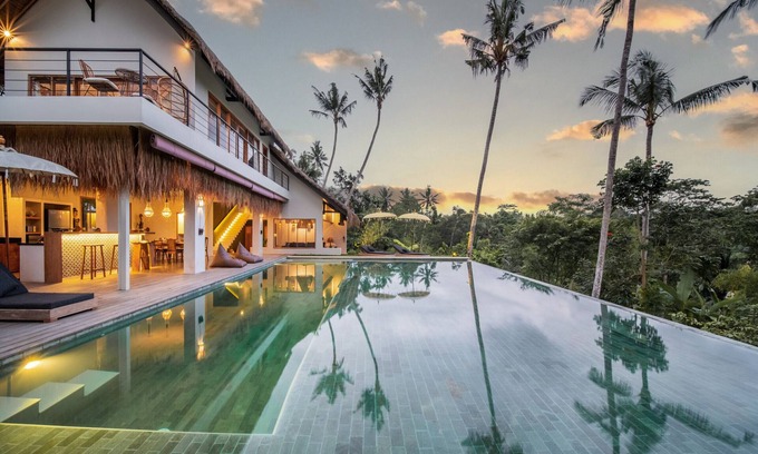 Melayang Villa | 6BR Ubud Jungle: Serene Villa for Retreat