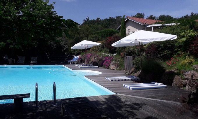 Salvizinet Villa | Se reposer au bord de la piscine et ne plus penser à rien !