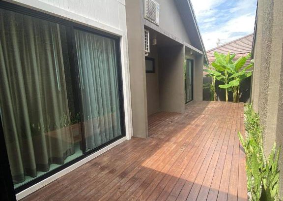 Surat Thani Maison | Rest Surat by Aurassaya (บ้านพักสุราษฎร์ธานี)