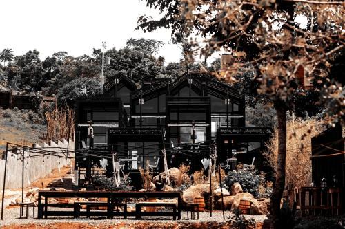 Cavinti Autre | Rest-T-House