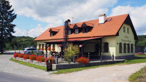 Hlasna Treban Maison | Restaurace a pension Chalupa