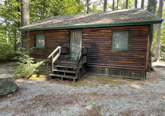 Standish Maison | RESTAWHILE LIMIT 6 cabin
