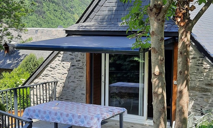 Estarvielle Maison | ancienne grange restaurée au coeur de la montagne