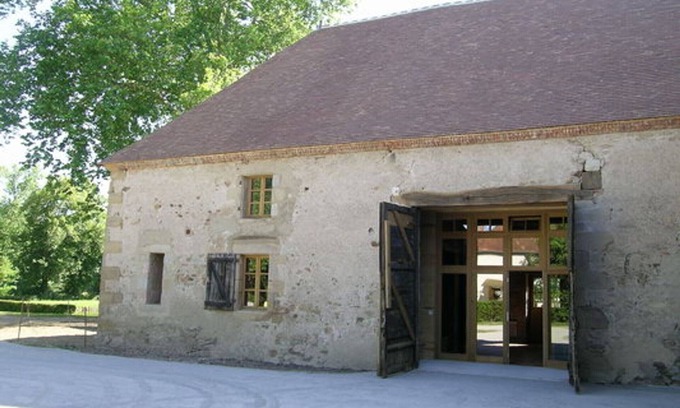 Sauvagny Cottage | Bergerie restaurée avec cheminée, jardin clos, animaux acceptés