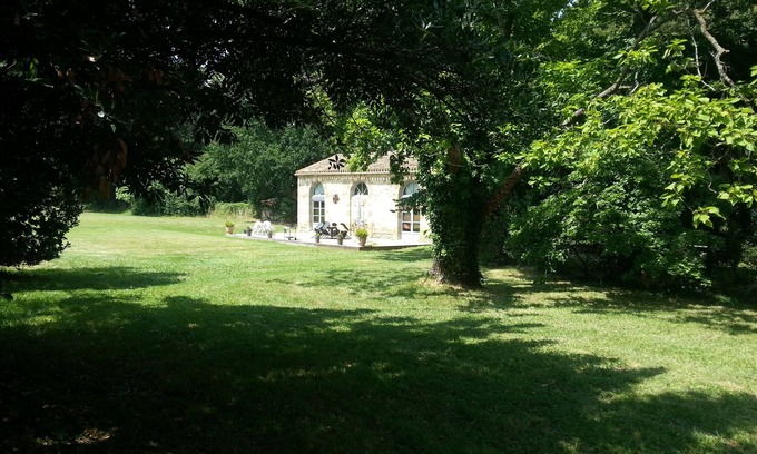Mireval-Lauragais Maison | Maison de caractère restaurée dans un parc avec piscine privée chauffée