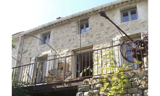 Beaufort Chalet De Ski | Restored Winemakers Homes In Picturesque Hamlet in heart of Minervois wine area