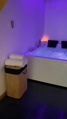 Yvre-le-Polin Appartement | Retour à l essentiel