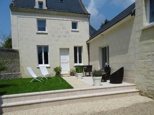 Beaumont-en-Veron Maison | Retreat in Beaumont-en-Véron
