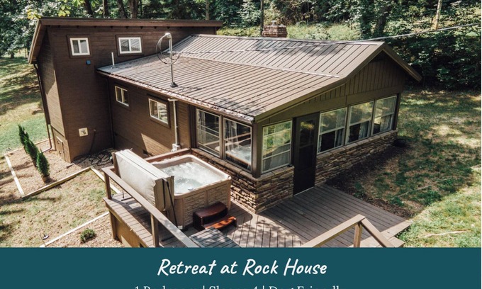 Laurelville Cabine | Retreat @ Rock House: Rustic + Updated w/Hot Tub