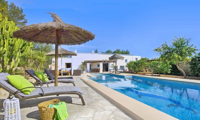 Sant Antoni de Portmany Villa | Ibiza ville et plage à 5 minutes, air conditionné, wifi