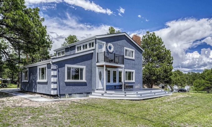 Colorado Springs Maison | Retreat with Pikes Peak Views in Black Forest Colorado Springs