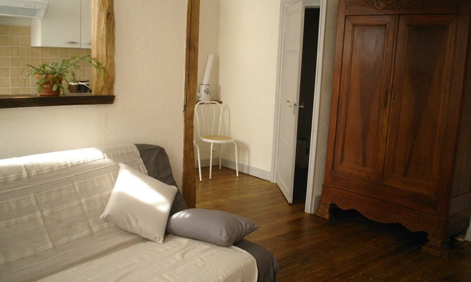 Beaumont-de-Lomagne Appartement | Retro, la comodidad y el presupuesto